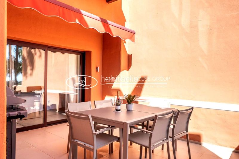 Foto dbd125d0-f97e-4b5f-91d6-72f682c5cc80. Apartament amb piscina a Puerto Banús Marbella
