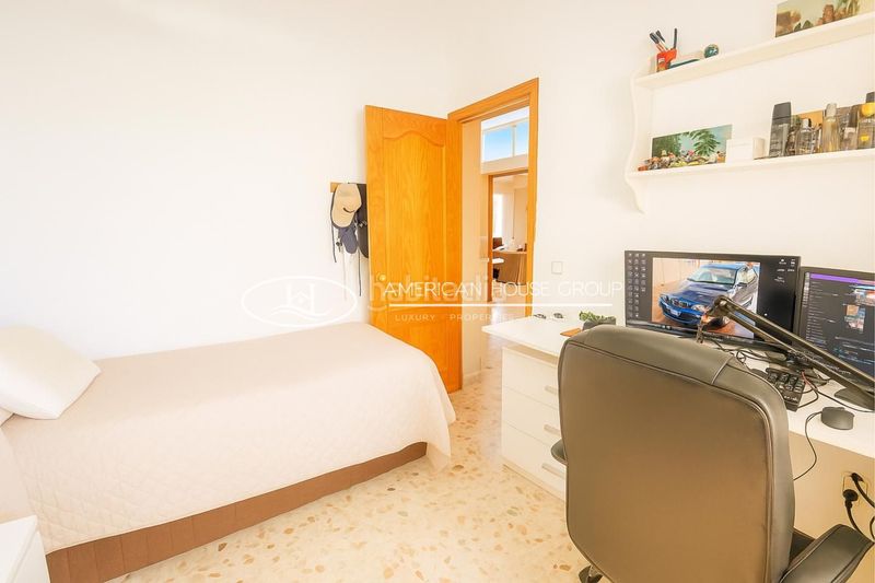 Foto d42874b7-fd7f-4143-b341-17a9b2e3e2a0. Casa a Núcleo urbano Chiclana de la Frontera