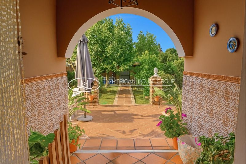 Foto f3e998c7-d67a-4c66-99a4-5cbbe4b9b1a1. Casa a Núcleo urbano Chiclana de la Frontera