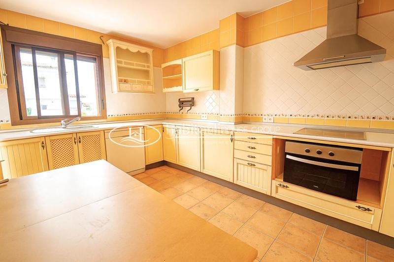 Foto 05b06fb9-26ba-4e2a-8283-40fc3b367783. Casa in Los Gallos Chiclana de la Frontera