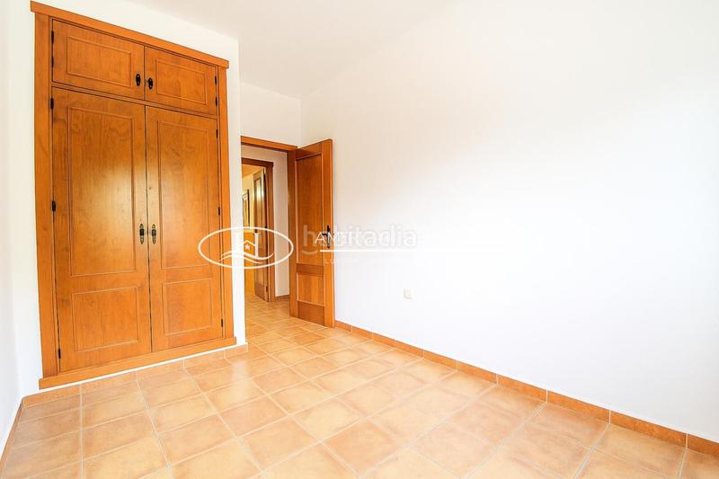 Foto 6c9a8c86-0c77-40ac-af0e-8cda53458cf6. Casa in Los Gallos Chiclana de la Frontera