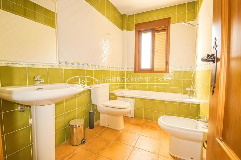 Foto aa93728e-c047-492c-9b76-abe0d9814cd2. Casa in Los Gallos Chiclana de la Frontera