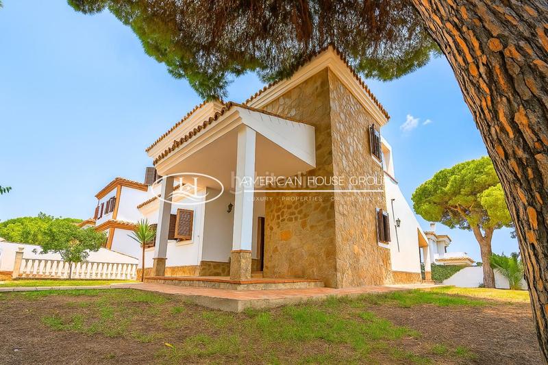 Foto ccd47c2a-5749-4724-a25a-2f12d717fdbf. Casa in Los Gallos Chiclana de la Frontera