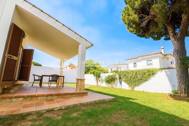 Foto dd7f13fe-0393-4afa-99aa-3ac551735b62. Casa in Los Gallos Chiclana de la Frontera