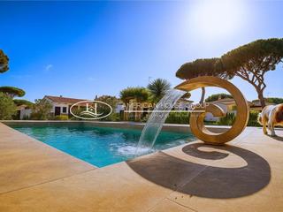 Casa en Las Lagunas - Campano. Magnfico chalet con piscina en venta en la zona de las veguetas