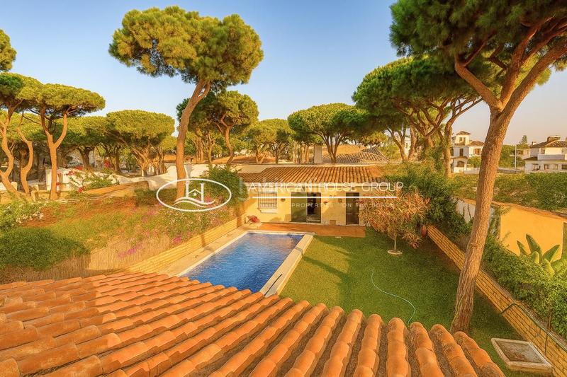 Foto 6ec9d183-bc94-42ef-b93f-6115eedf6dac. Casa amb piscina a Asdrúbal - Bahía Blanca Cádiz