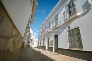 Planta baja en Núcleo urbano. Coqueto piso en venta en pleno centro de chiclana de la fra., cá