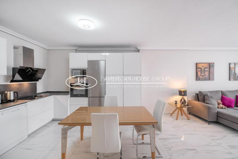 Foto cbfd9b1f-4437-4efb-979c-632a39415878. Rez-de-chaussée avec piscine dans Nueva Andalucía centro Marbella