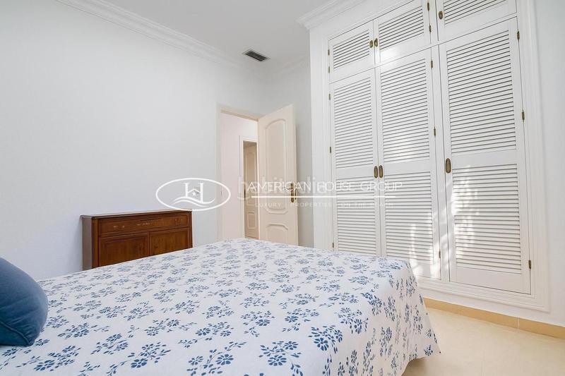 Foto 1ed37efa-5a36-44a8-a487-dfc2ee7ff51c. Maison dans Los Gallos Chiclana de la Frontera