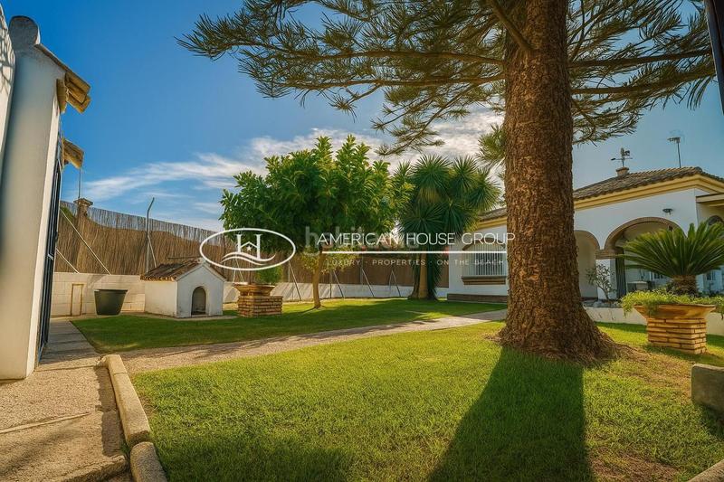 Foto 2cc89a54-e5ec-4c7c-b0fd-ecdfc6b3a8c3. Maison dans Los Gallos Chiclana de la Frontera