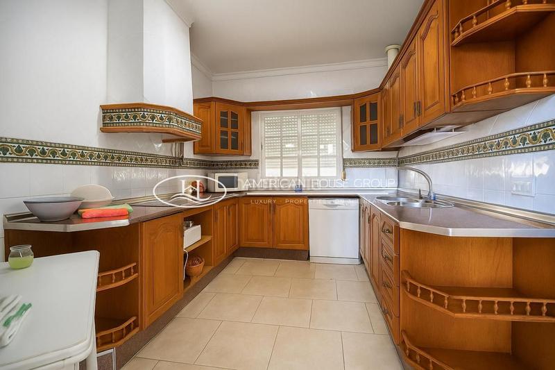 Foto 30ba9472-238d-425c-98b9-44d47896903a. Maison dans Los Gallos Chiclana de la Frontera