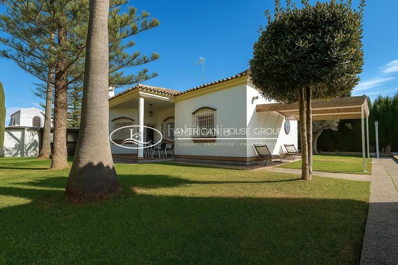 Foto 5f067c31-d68b-4653-be16-eeecbf5c6c52. Maison dans Los Gallos Chiclana de la Frontera