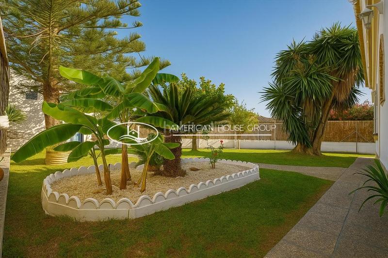 Foto 77eeb6cd-8c55-4f49-beff-c4609b0aaa3d. Maison dans Los Gallos Chiclana de la Frontera