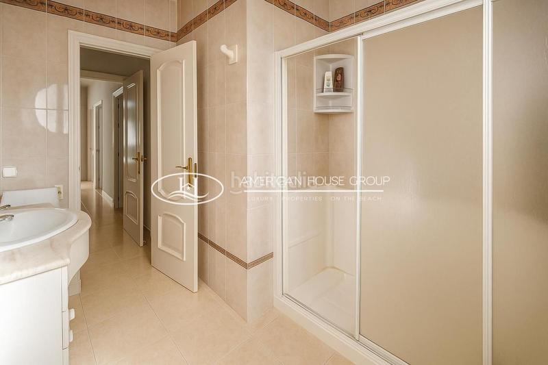 Foto a9947c98-dfca-4095-ad2e-822487ce36de. Maison dans Los Gallos Chiclana de la Frontera