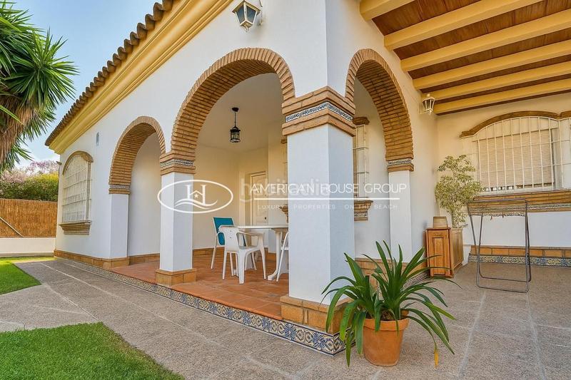 Foto f49b5119-8867-41c5-af70-85a13fa25a2a. Maison dans Los Gallos Chiclana de la Frontera