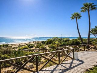 Edifici a Novo Sancti Petri. Magnífica oportunidad de inversión!! hotel boutique con gran pot