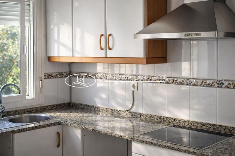 Foto 1b556ac7-b690-4b1e-9857-08bd75f2a67a. Casa a Los Gallos Chiclana de la Frontera