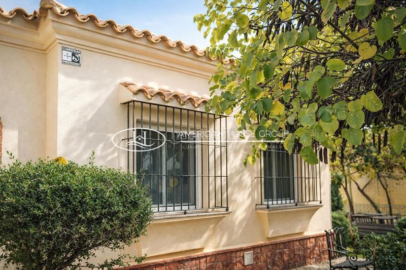 Foto 50abacf6-0144-4d56-abe0-ec7acd639234. Casa a Los Gallos Chiclana de la Frontera