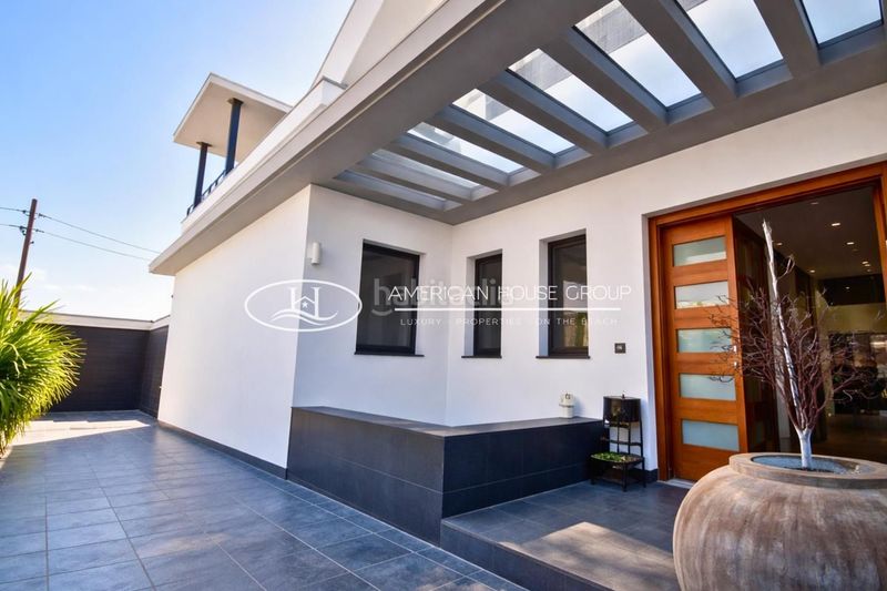 Foto b24b9f00-03a8-4432-ab9f-d11f525f2306. Casa amb calefacció piscina a Los Gallos Chiclana de la Frontera