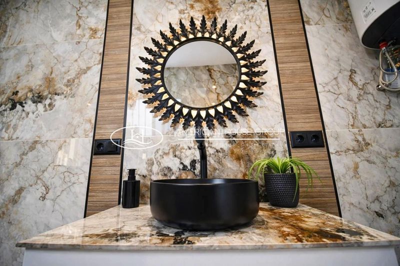 Foto c5d7bb28-1101-4984-be81-e0a855a8d733. Pis a Centro Histórico Cádiz