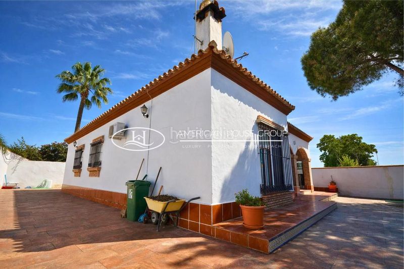Foto 8ffad660-230b-47d3-b7ee-287d30b712c6. Casa a Los Gallos Chiclana de la Frontera