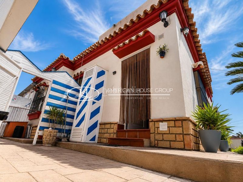 Foto 1315914a-e385-44fb-a9eb-1a1113d74354. Casa amb piscina a Los Gallos Chiclana de la Frontera