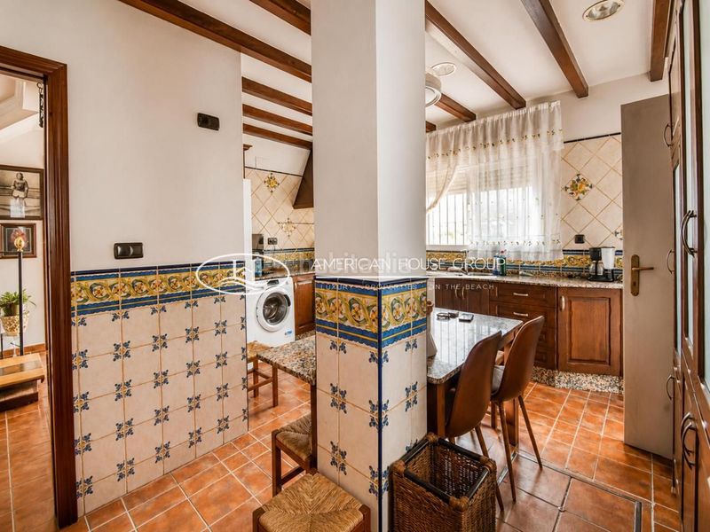 Foto beb99512-0c6e-49ca-9275-5c9813aa2da3. Casa amb piscina a Los Gallos Chiclana de la Frontera