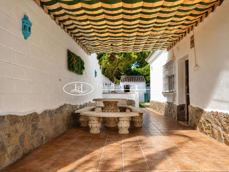 Foto 474a3d7b-b7c0-432d-b796-9e2fafaa1f07. Casa amb piscina a Las Lagunas - Campano Chiclana de la Frontera