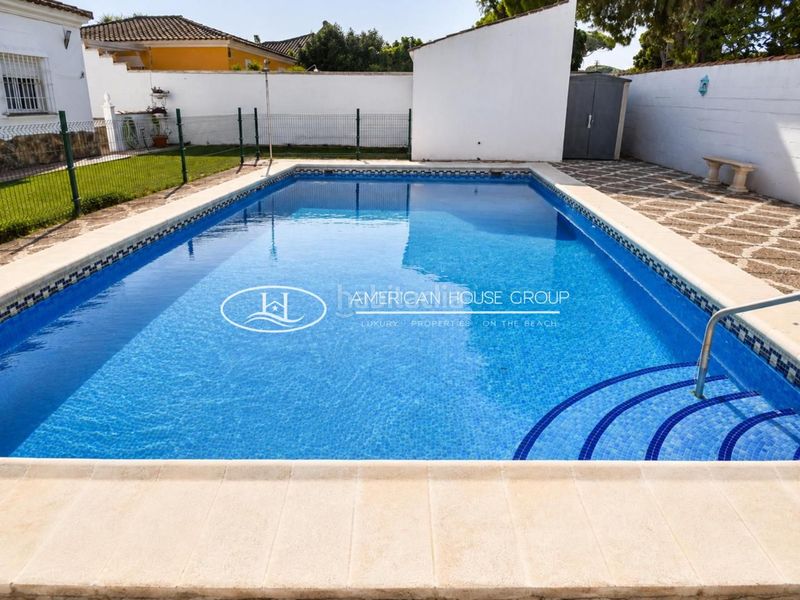Foto 671c971d-60db-4d5d-af04-ed851e243740. Casa amb piscina a Las Lagunas - Campano Chiclana de la Frontera