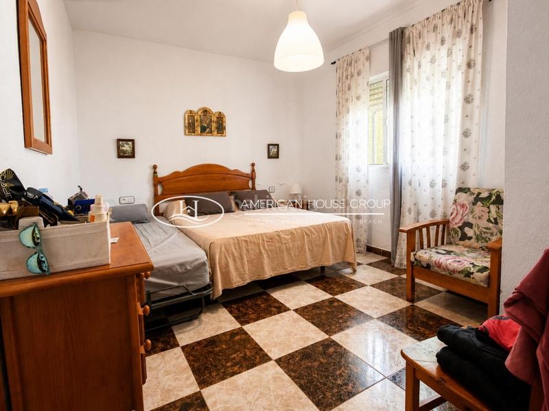 Foto d8c12fcd-7ce3-4400-863d-3f2a37e5bfa1. Casa amb piscina a Las Lagunas - Campano Chiclana de la Frontera