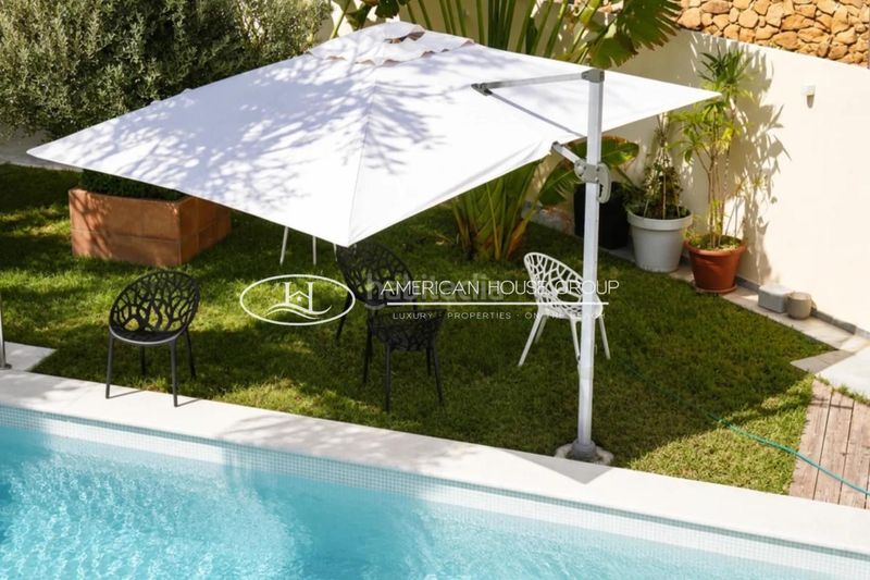 Foto 82db5ff1-25ca-4916-b228-8f1312f8d6f0. Casa amb piscina a Casco Antiguo Marbella