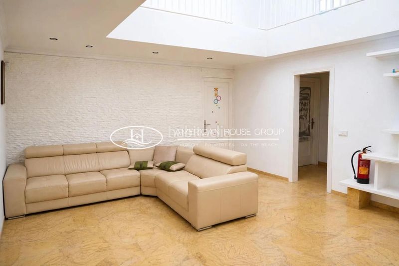 Foto 89e1545d-4b29-499b-a3a9-54f93920f340. Casa amb piscina a Casco Antiguo Marbella
