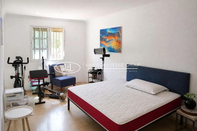Foto a8794558-81e1-4fc6-a0a3-f506416ff3a1. Casa amb piscina a Casco Antiguo Marbella