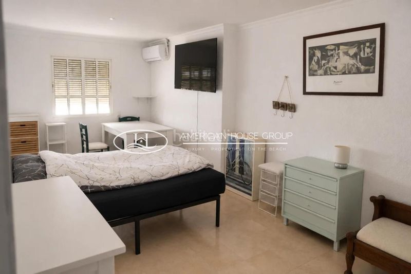 Foto cf627562-4768-4e6e-a309-84bb82edf7a6. Casa amb piscina a Casco Antiguo Marbella