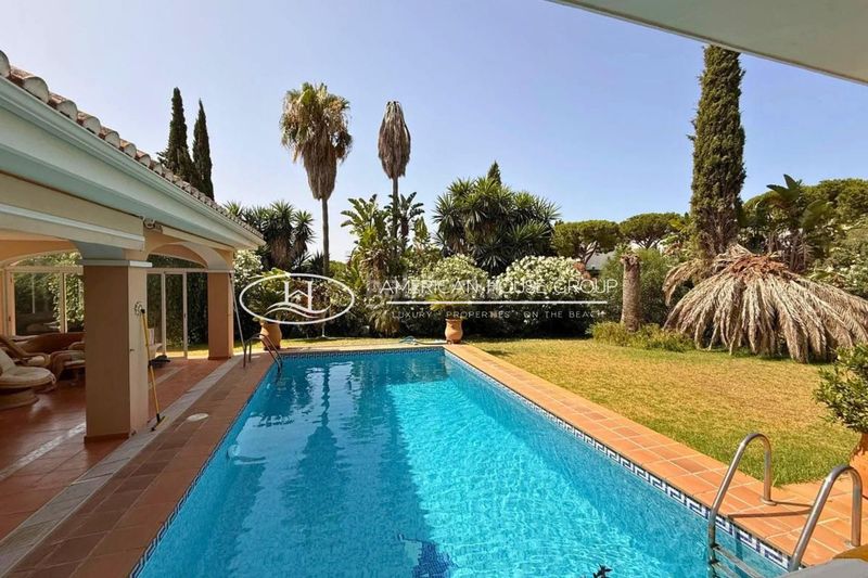 Foto 90ce203c-8403-4e83-9909-3d25d878641a. Casa amb piscina a Elviria Marbella