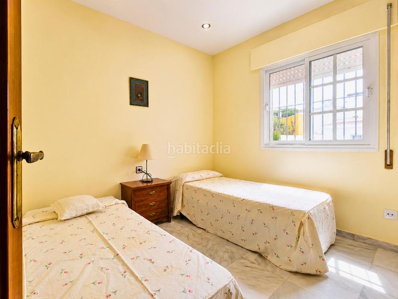 Foto 45980b2e-a9ce-43ff-affd-43d1a185780d. Casa a Los Gallos Chiclana de la Frontera