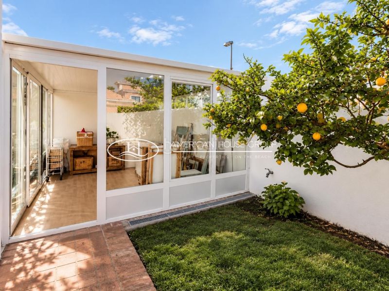 Foto b9b11671-9f28-46c9-b501-bc8bb59e6422. Casa adossada amb piscina a Núcleo urbano Chiclana de la Frontera