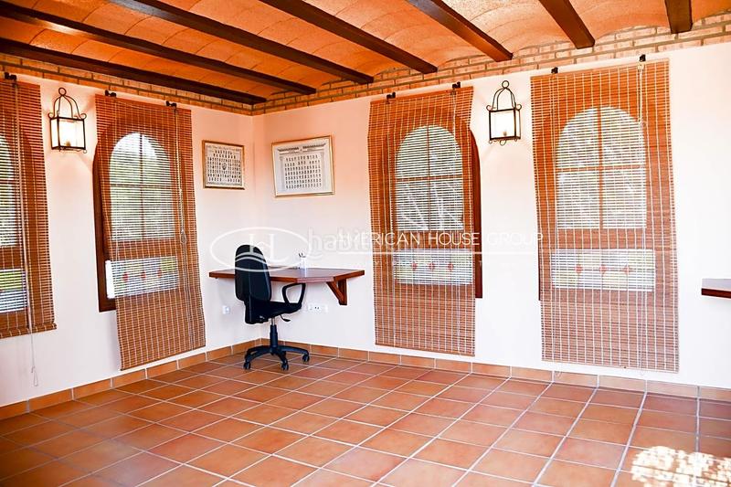 Foto 55354b08-fecb-4ff2-b9ee-3d9b973bc34c. Maison avec piscine dans La Barrosa Chiclana de la Frontera