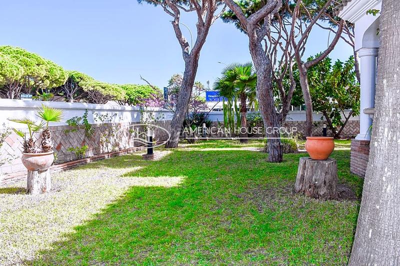 Foto 86e294e2-8868-4001-b90d-94840a8bde55. Maison avec piscine dans La Barrosa Chiclana de la Frontera