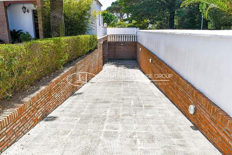 Foto 8ac1db4e-bbe6-4cdb-987c-7f3bd637e3a5. Maison avec piscine dans La Barrosa Chiclana de la Frontera