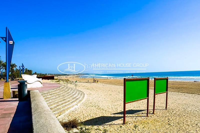 Foto b5ac6b2f-35ff-40f6-be06-6378b0209c20. Maison avec piscine dans La Barrosa Chiclana de la Frontera