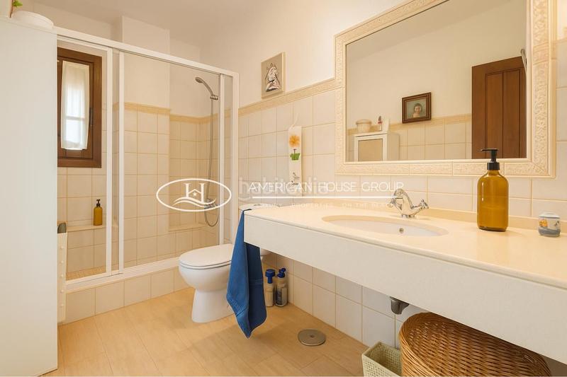 Foto 2768a4b9-3dec-47ac-a390-8bd9eb0d5d93. Maison avec chauffage parking piscine dans Las Lagunas - Campano Chiclana de la Frontera