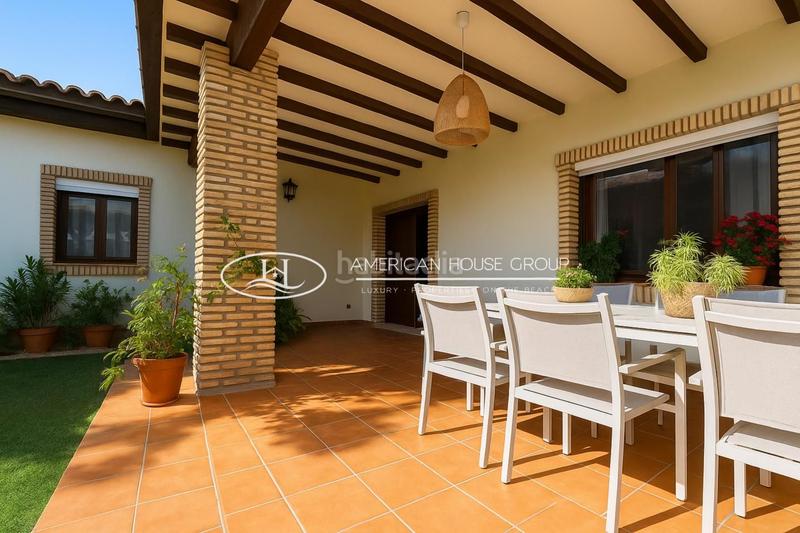 Foto 736a6859-1f2f-4935-af0e-33d5d73214f9. Maison avec chauffage parking piscine dans Las Lagunas - Campano Chiclana de la Frontera