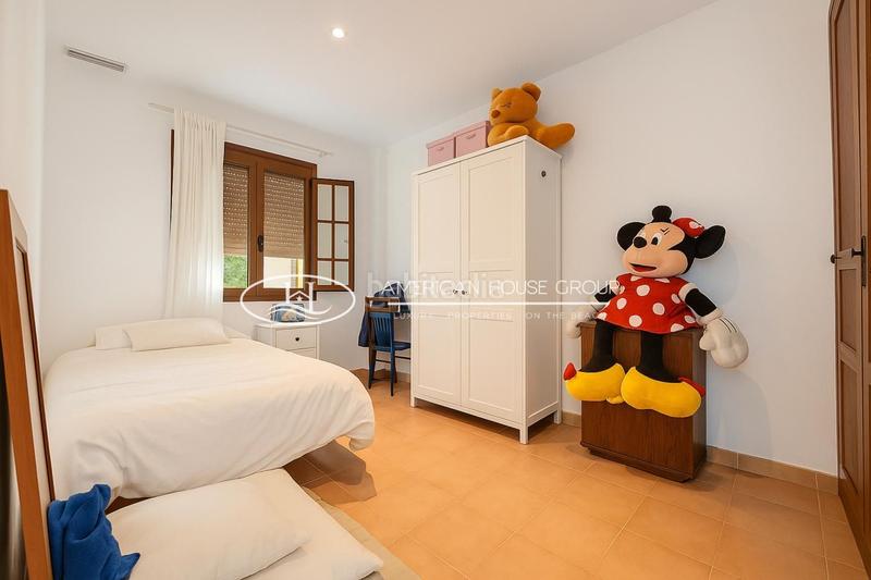 Foto 8d223964-bcb0-469e-ac62-15c84fab412e. Maison avec chauffage parking piscine dans Las Lagunas - Campano Chiclana de la Frontera