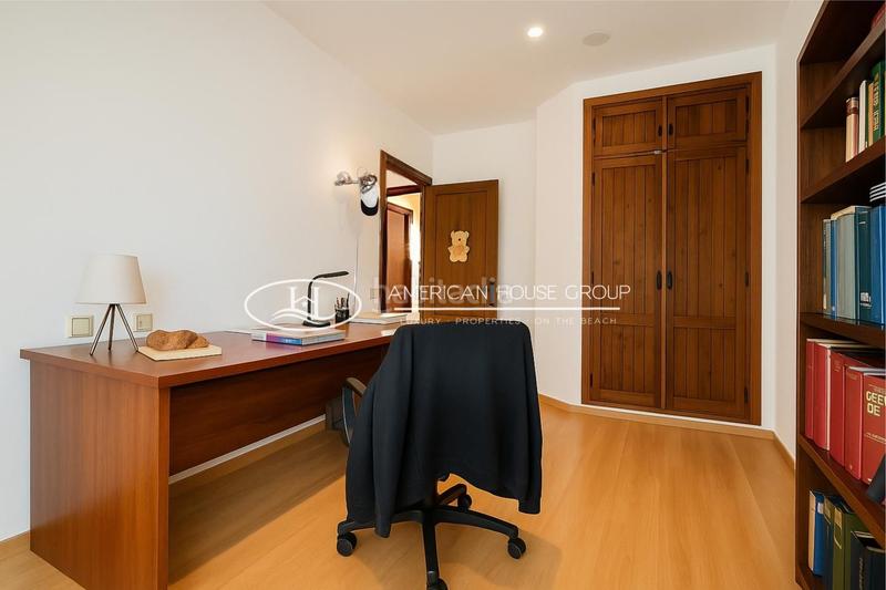 Foto ab78abeb-ff67-40ea-b66a-ac793554c03e. Maison avec chauffage parking piscine dans Las Lagunas - Campano Chiclana de la Frontera