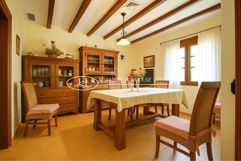 Foto f6fbdf58-a458-4115-9b8b-56e7b936ea68. Maison avec chauffage parking piscine dans Las Lagunas - Campano Chiclana de la Frontera