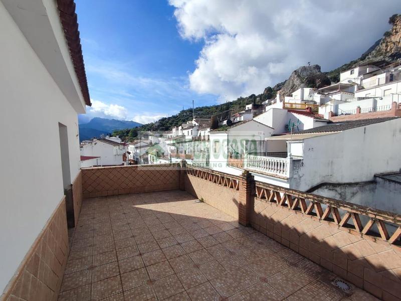 Foto 8ba16dfd-1fd3-4a46-aaa4-a32580e96431. Casa pareada casa en venta en Benaoján