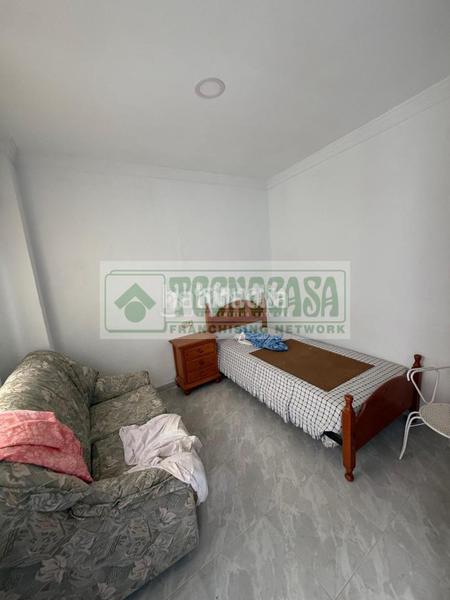 Foto f0377c37-caf4-4fe7-bfa2-5bdb8a30d84a. Pis a Centro Ronda