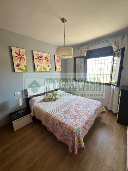 Foto 2c5342a8-e1c9-474a-ab9e-ce9b5559502b. Casa aparellada amb calefacció a Arriate