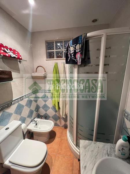 Foto b0909a09-694d-406c-8f0a-57c893770ae3. Casa aparellada amb calefacció a Arriate